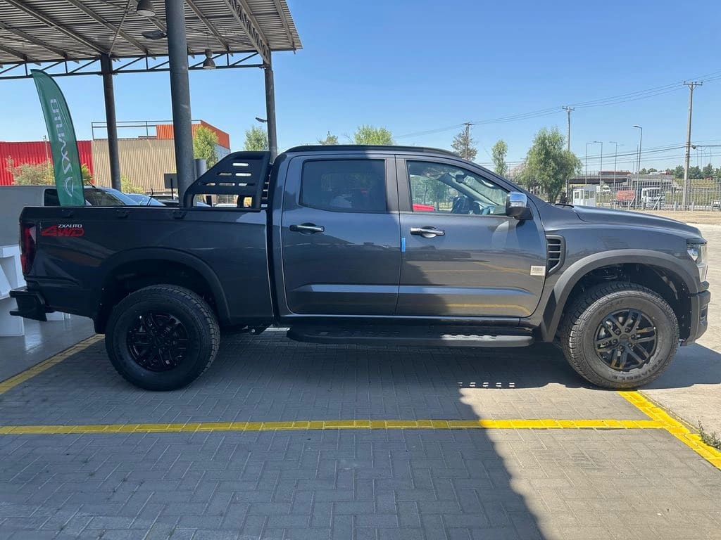ZX Auto Grand Lion Lux Xl Diesel 4x4 At 2.3 E6 año 2026