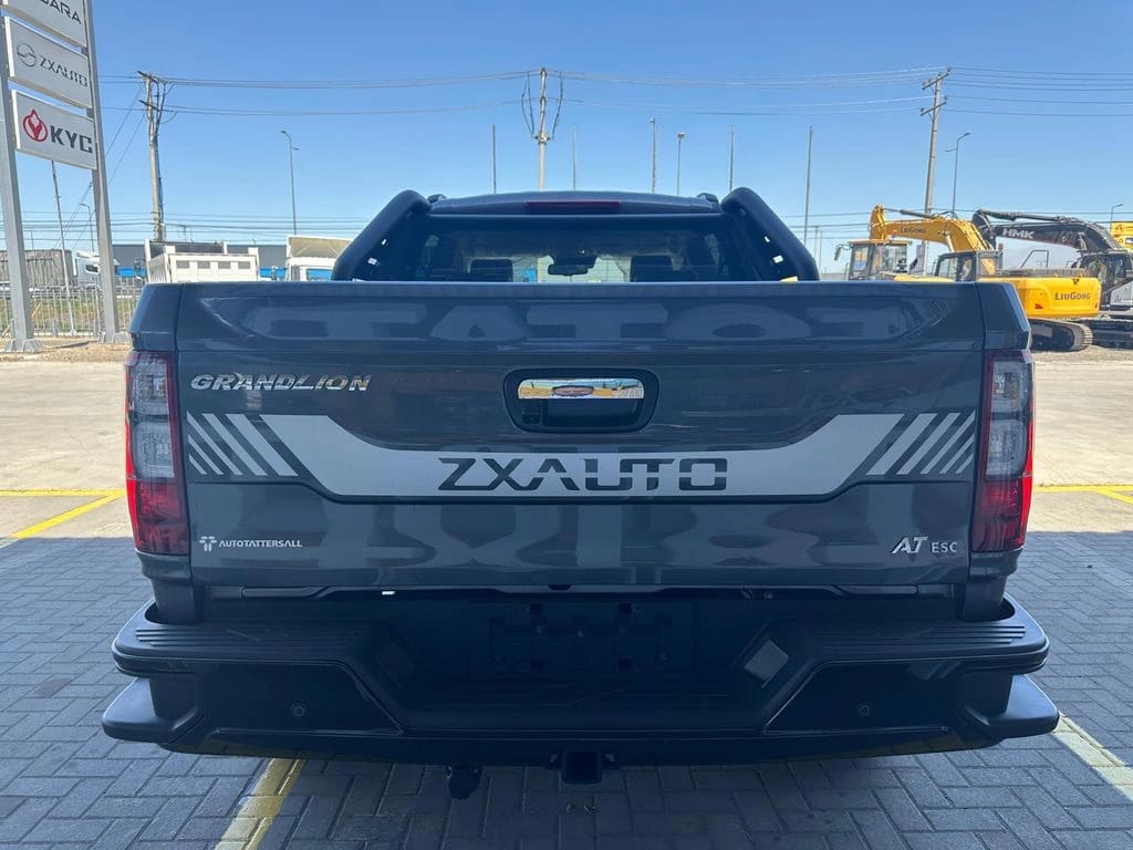 ZX Auto Grand Lion Lux Xl Diesel 4x4 At 2.3 E6 año 2026
