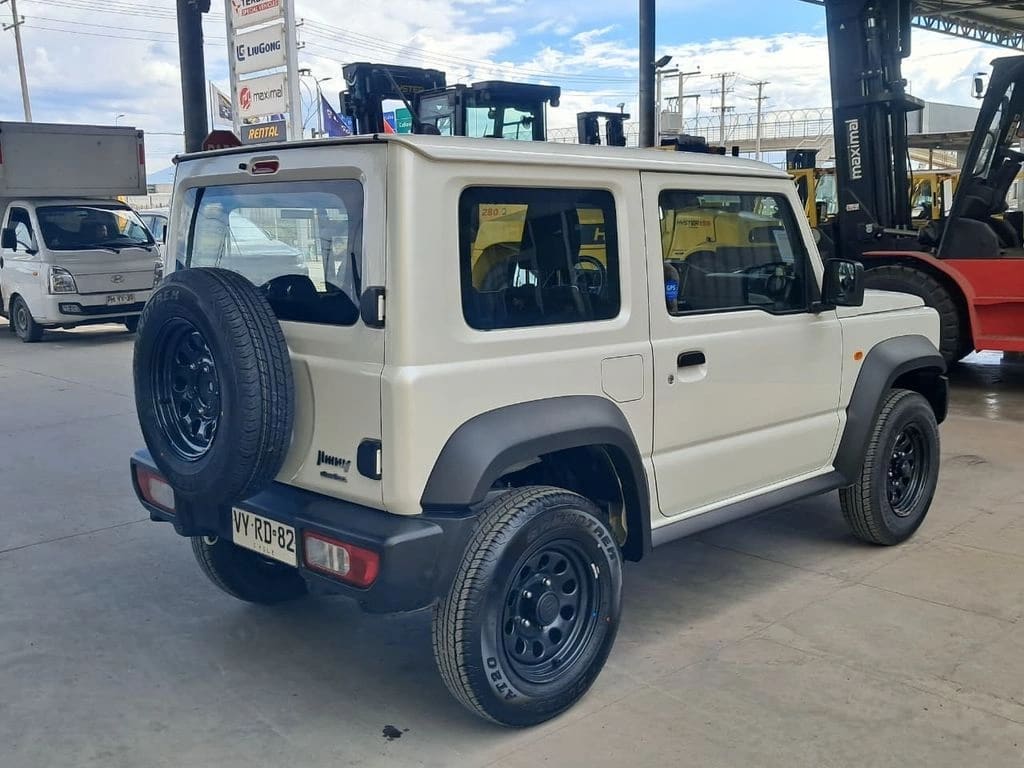 Suzuki Jimny Gl Winche Mt 4x4 año 2026