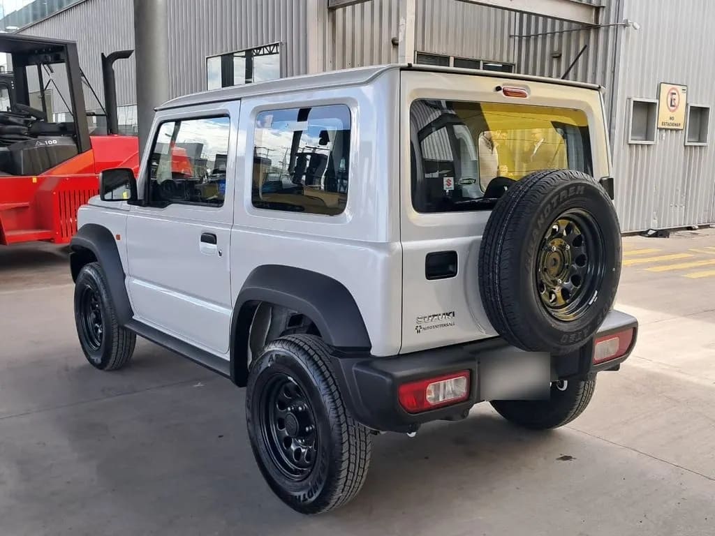 Suzuki Jimny Gl Winche Mt 4x4 año 2026