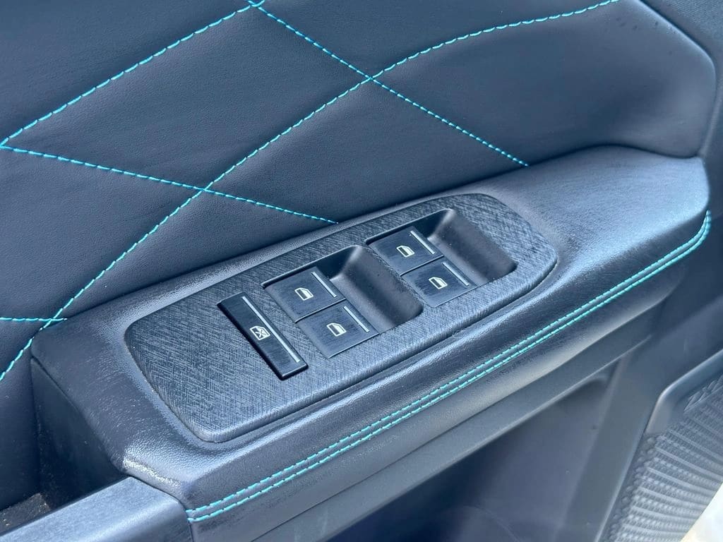 ZX Auto Grand Lion Lux Xl Diesel 4x4 At 2.3 E6 año 2026