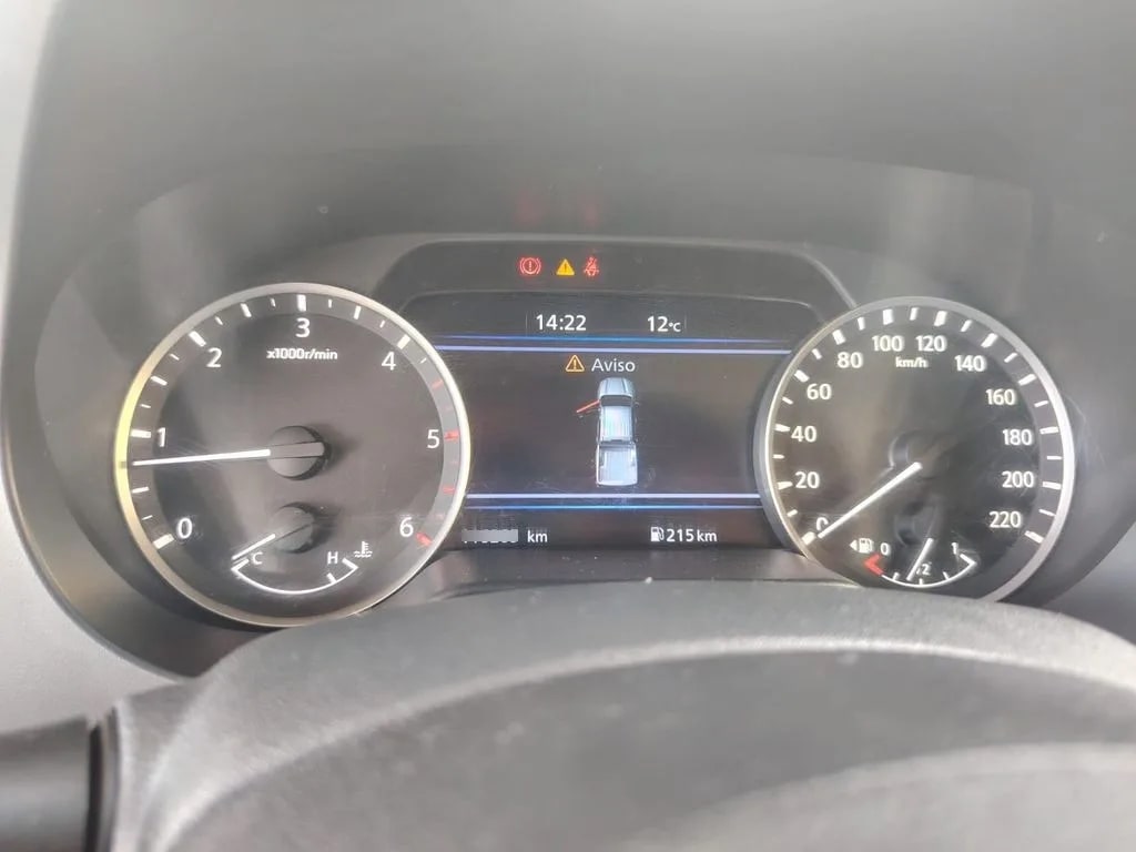Nissan Navara Navara D Cab 2.3 Mt 4x2 año 2023