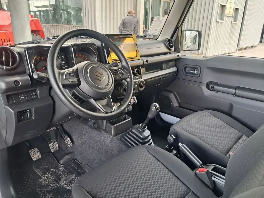 Suzuki Jimny Gl Winche Mt 4x4 año 2026