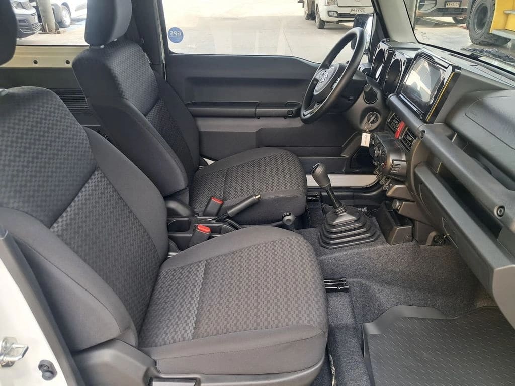 Suzuki Jimny Gl Winche Mt 4x4 año 2026