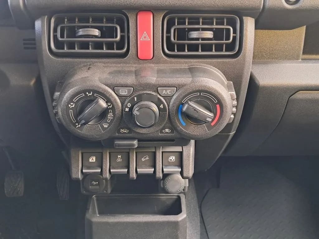 Suzuki Jimny Gl Winche Mt 4x4 año 2026