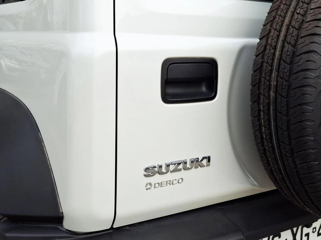Suzuki Jimny 1.5 Gl Valor + Iva año 2025