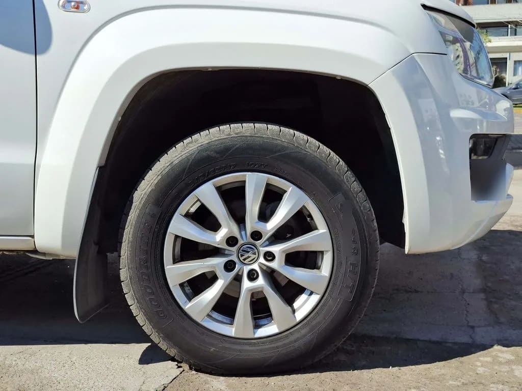 Volkswagen Amarok Tredline 2.0 Mt 4x2 año 2021