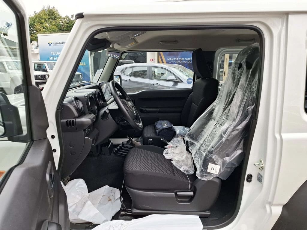 Suzuki Jimny Gl Winche Mt año 2026