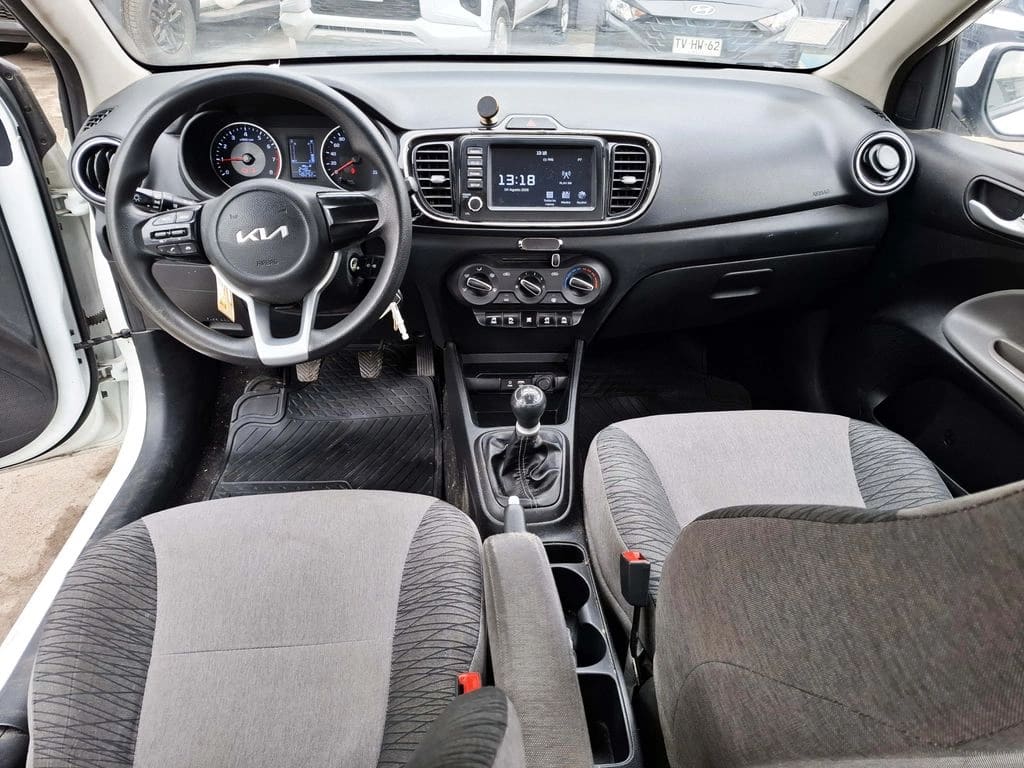 Kia Soluto 1.4 año 2022