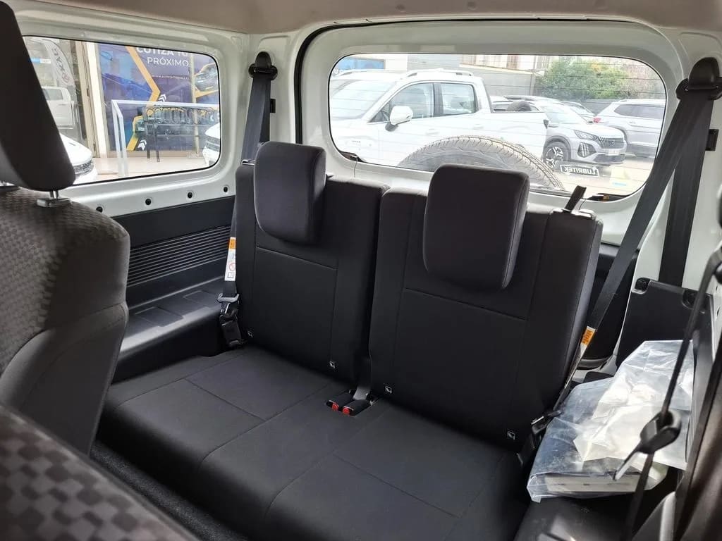 Suzuki Jimny 1.5 Gl Valor + Iva año 2025