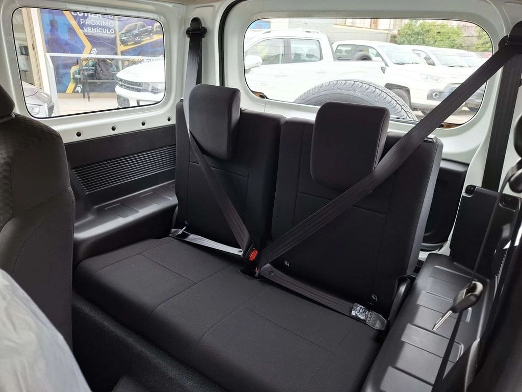 Suzuki Jimny Gl Winche Mt año 2026