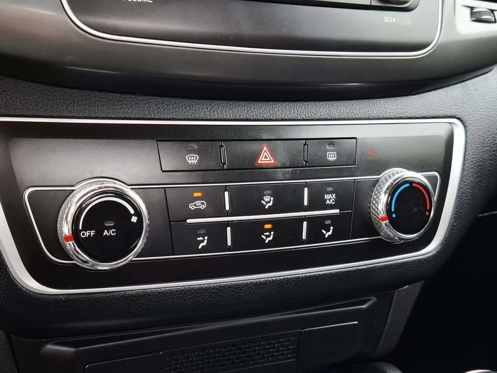Ssangyong Musso 2.2 4x2 Mt año 2024