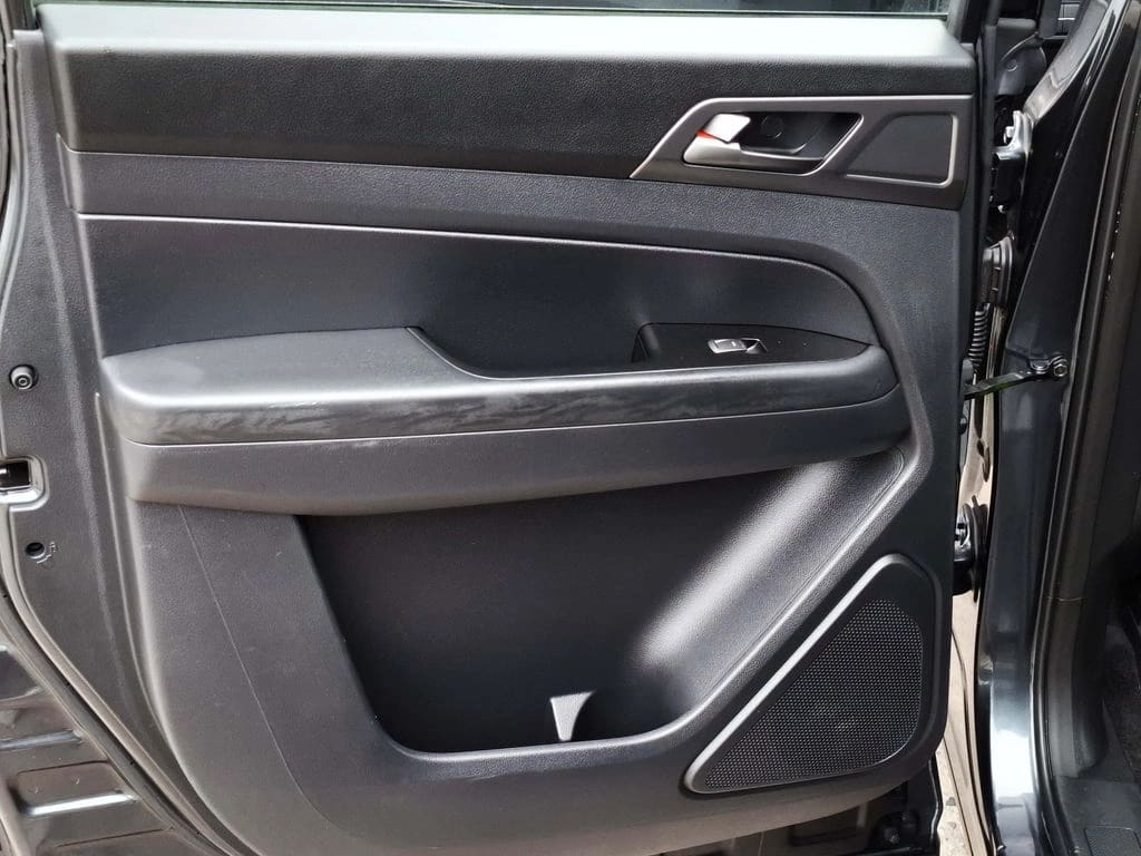 Ssangyong Musso 2.2 4x2 Mt año 2024