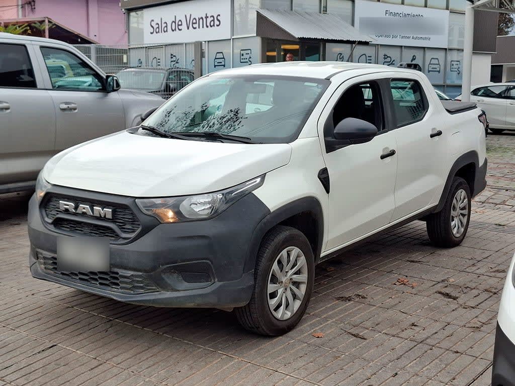 Ram 700 700 1.4 Mt Dc Slt año 2023