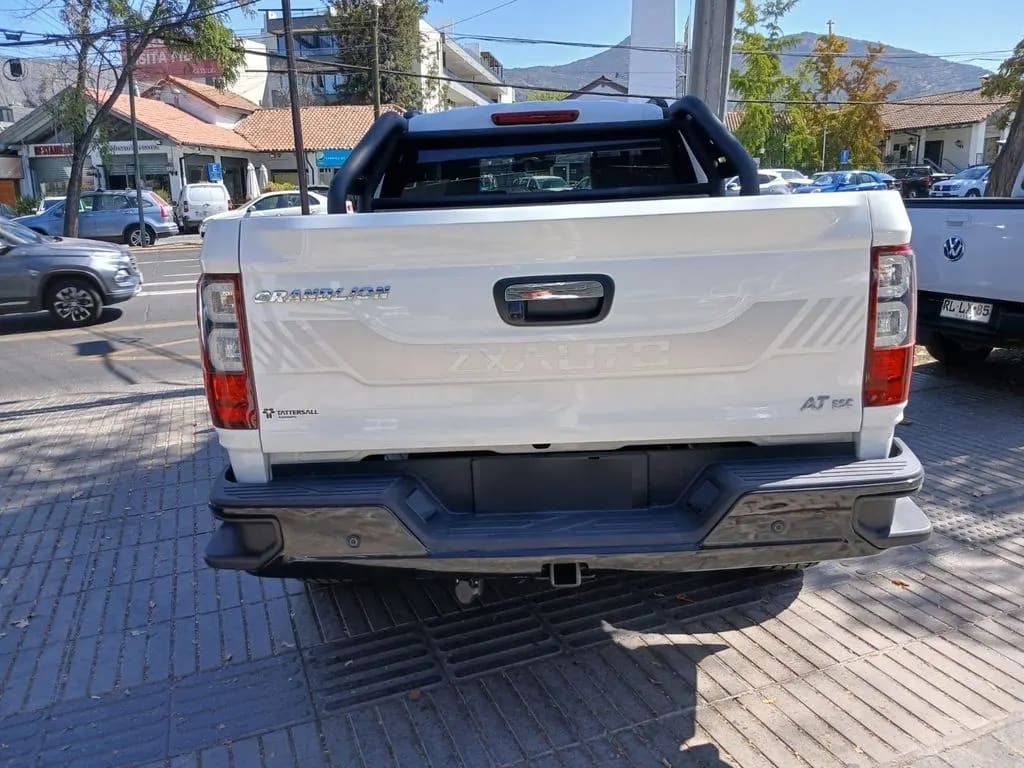 ZX Auto Grand Lion Cabina Doble 4x4 At 2.3 Precio + Iva año 2026