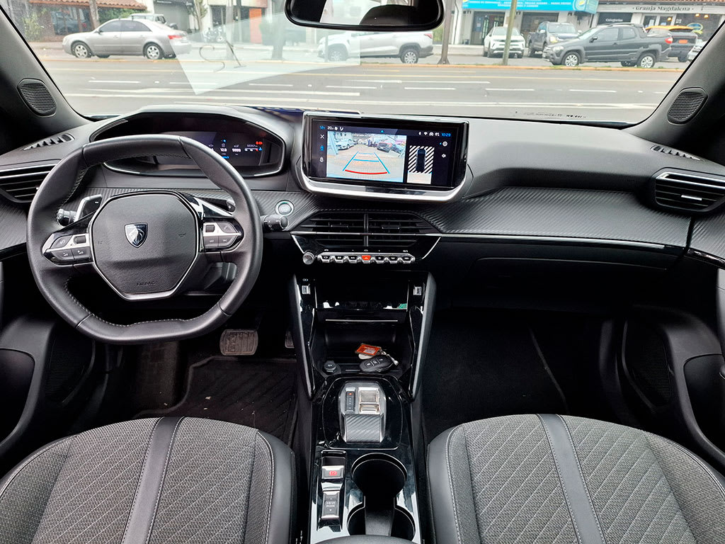 Peugeot 2008 1.5 Allure Bluehdi año 2025