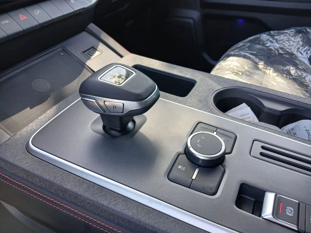 ZX Auto Grand Lion Cabina Doble 4x4 At 2.3 Precio + Iva año 2026