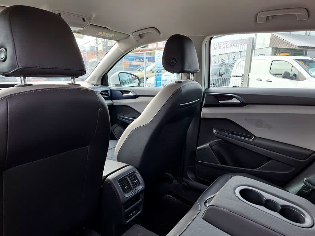 Volkswagen Taos 1.4 Tsi Confortline año 2025