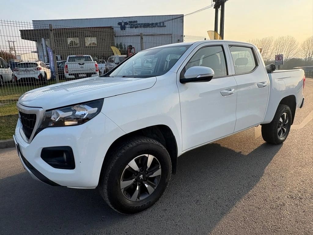 Peugeot Landtrek 1.9 4x2 Mt año 2023
