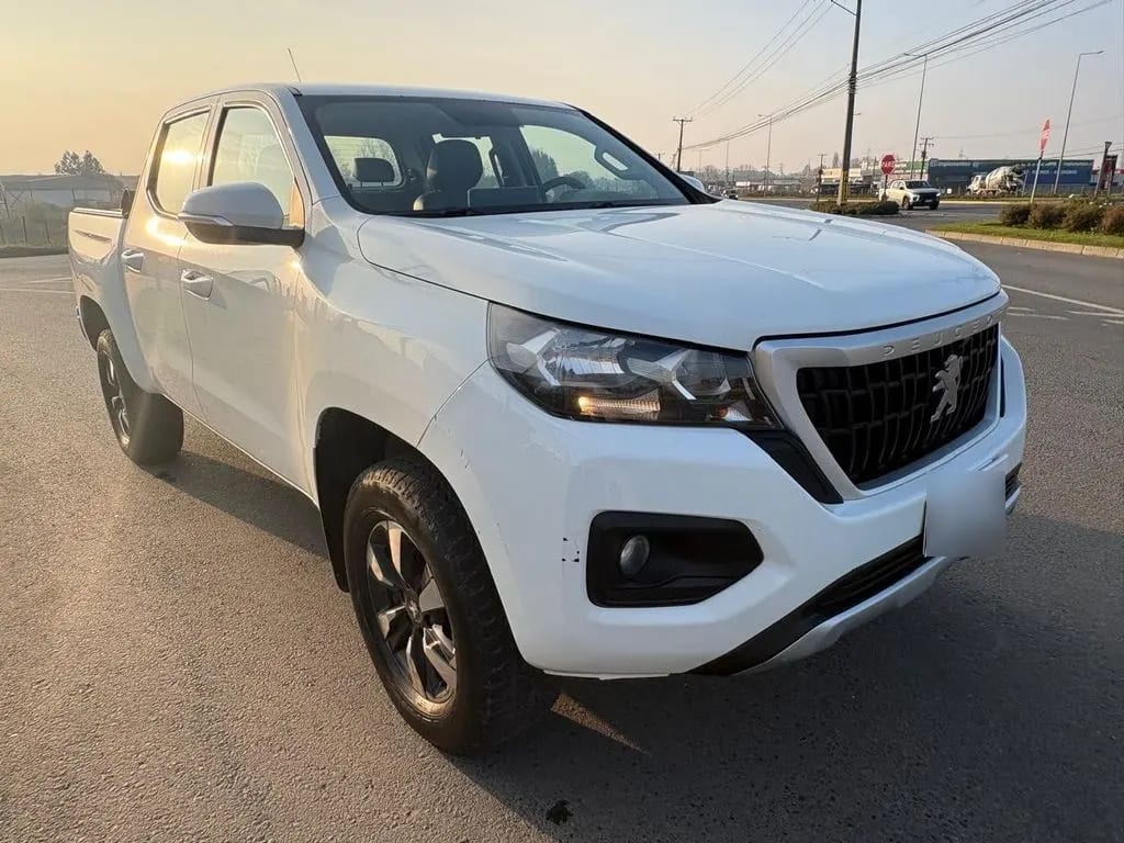 Peugeot Landtrek 1.9 4x2 Mt año 2023