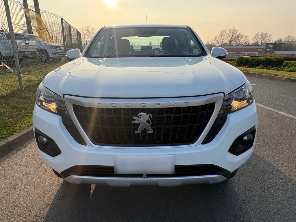 Peugeot Landtrek 1.9 4x2 Mt año 2023