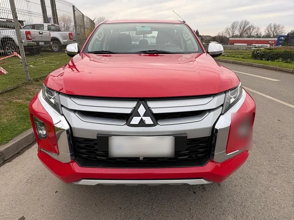Mitsubishi L200 Cr Katana 4x2 año 2022