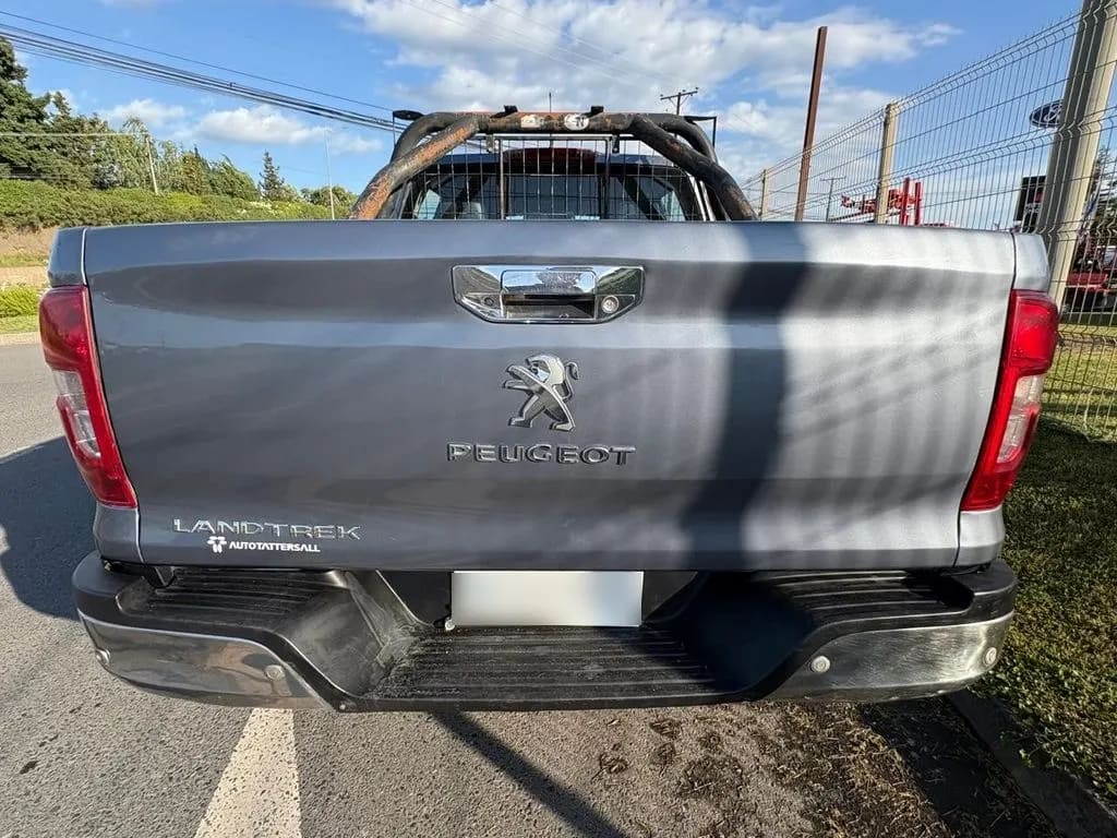 Peugeot Landtrek 4x4 1.9 Mt año 2023