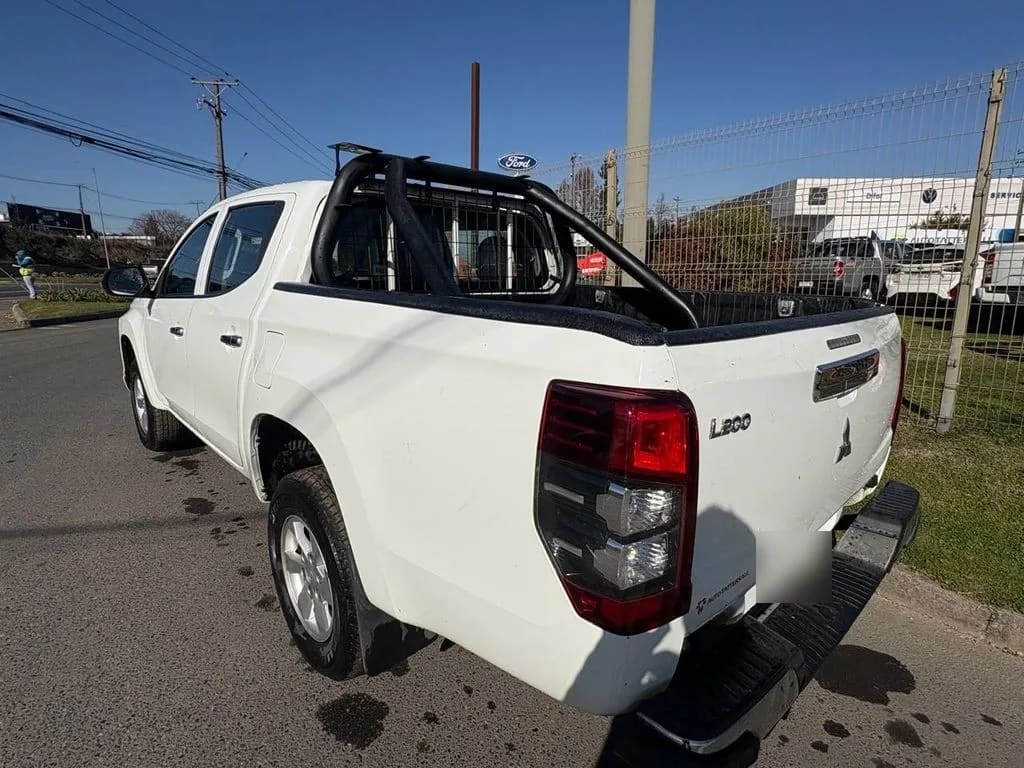 Mitsubishi L200 Katana Cr 4x2 año 2023