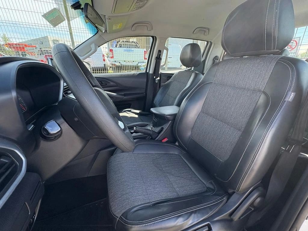 Peugeot Landtrek 4x2 1.9 Mt año 2023
