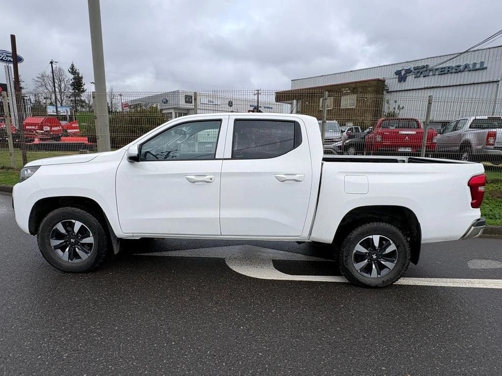Peugeot Landtrek 1.9 4x4 Mt año 2023