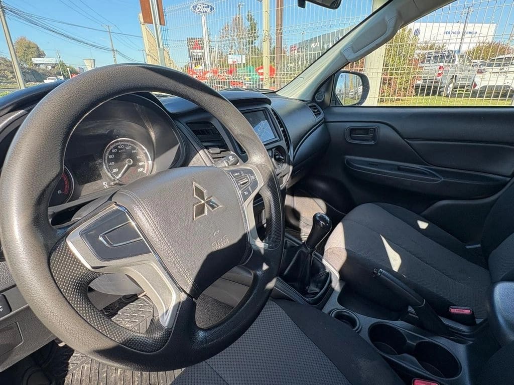Mitsubishi L200 Katana Cr 4x2 año 2023