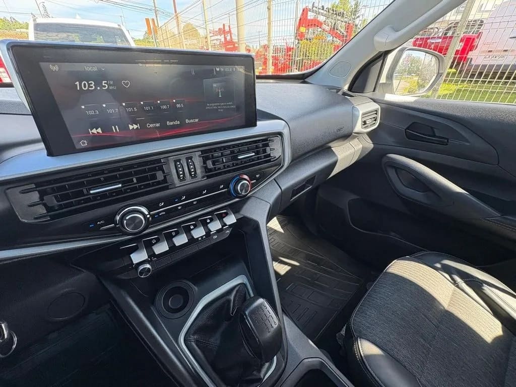 Peugeot Landtrek 4x2 1.9 Mt año 2023