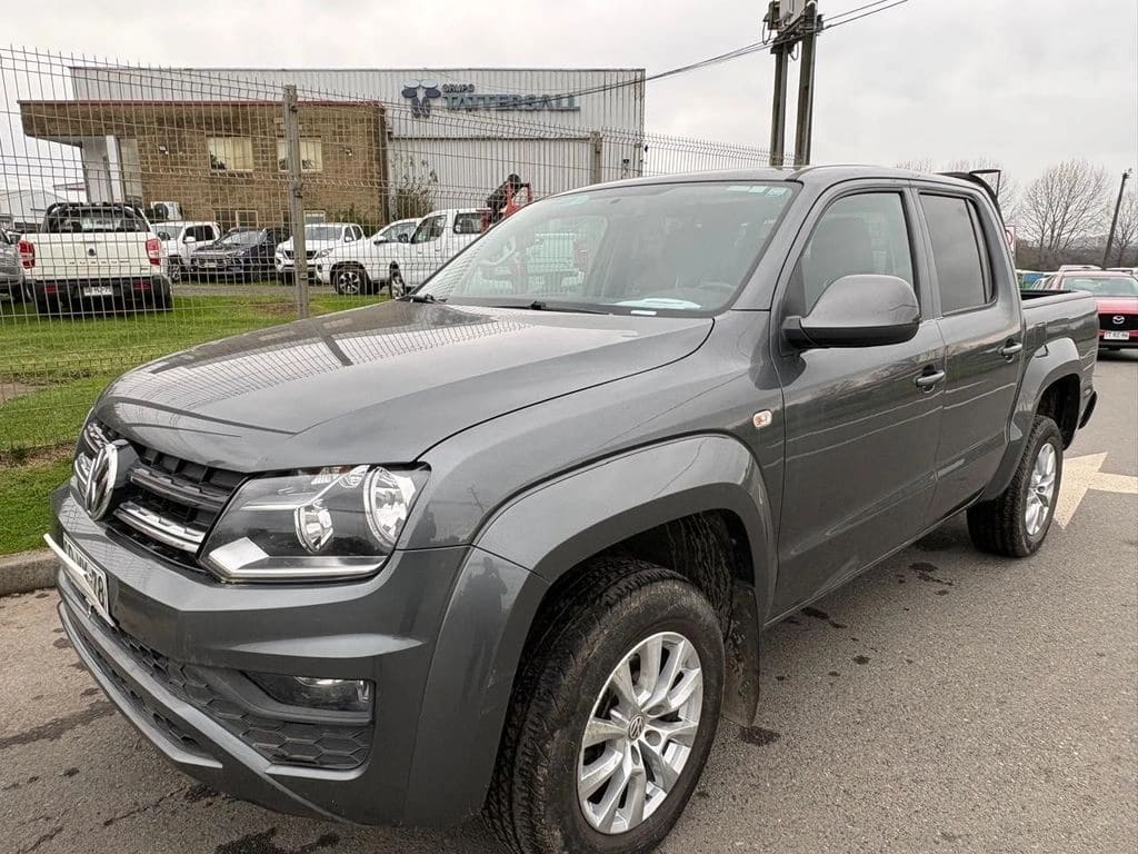 Volkswagen Amarok Trendline 4x2 Mt año 2023
