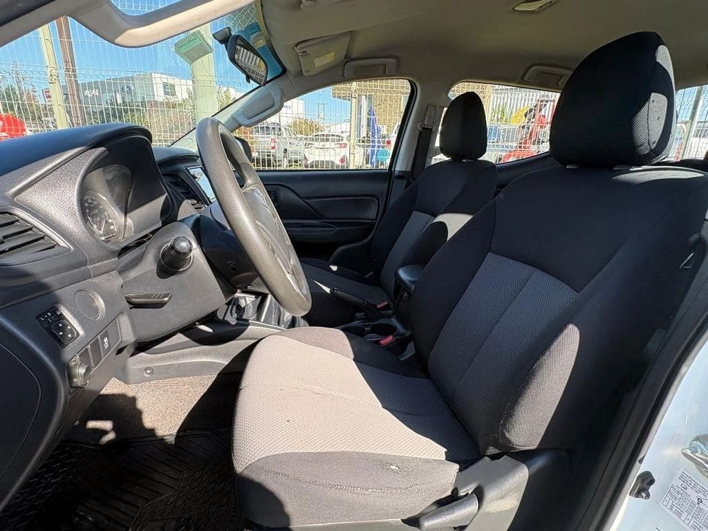 Mitsubishi L200 Katana Cr 4x2 año 2023