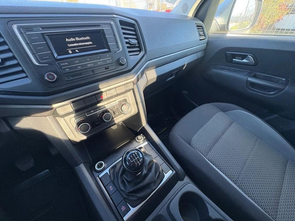Volkswagen Amarok Trendline 4x2 Mt año 2023