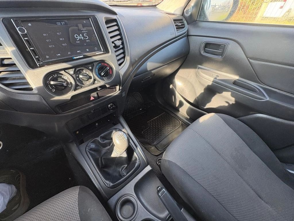 Mitsubishi L200 Katana Cr 4x2 año 2022