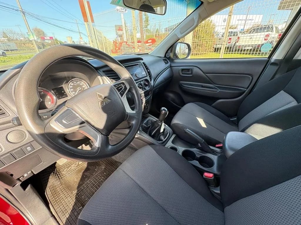 Mitsubishi L200 Katana Cr 4x2 año 2022