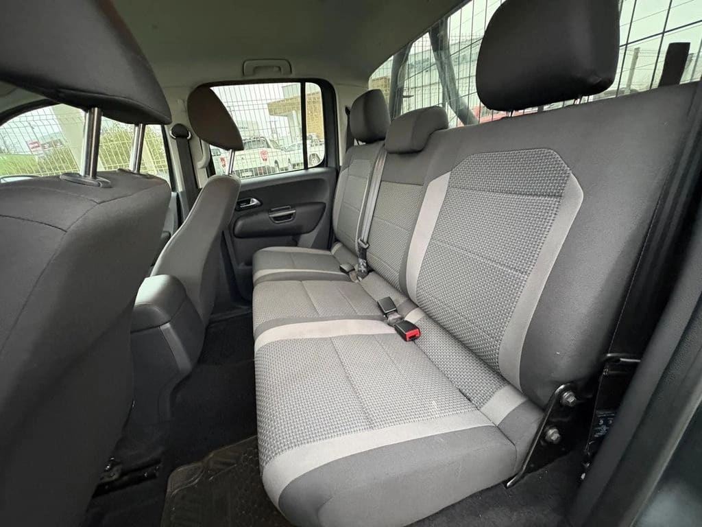 Volkswagen Amarok Trendline 4x2 Mt año 2023