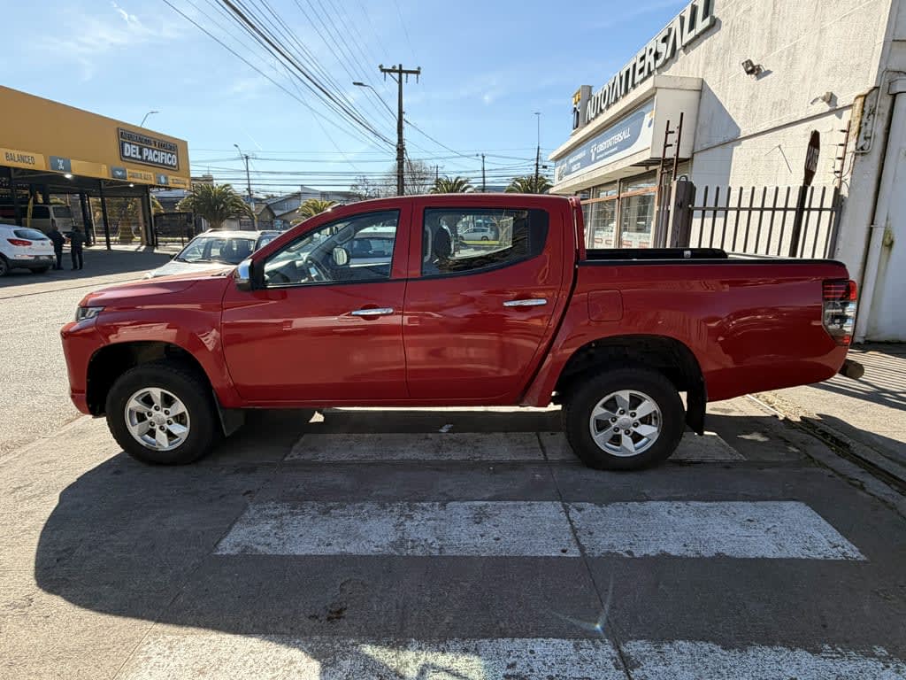 Mitsubishi L200 Katana Crt 4x4 2.4 año 2023