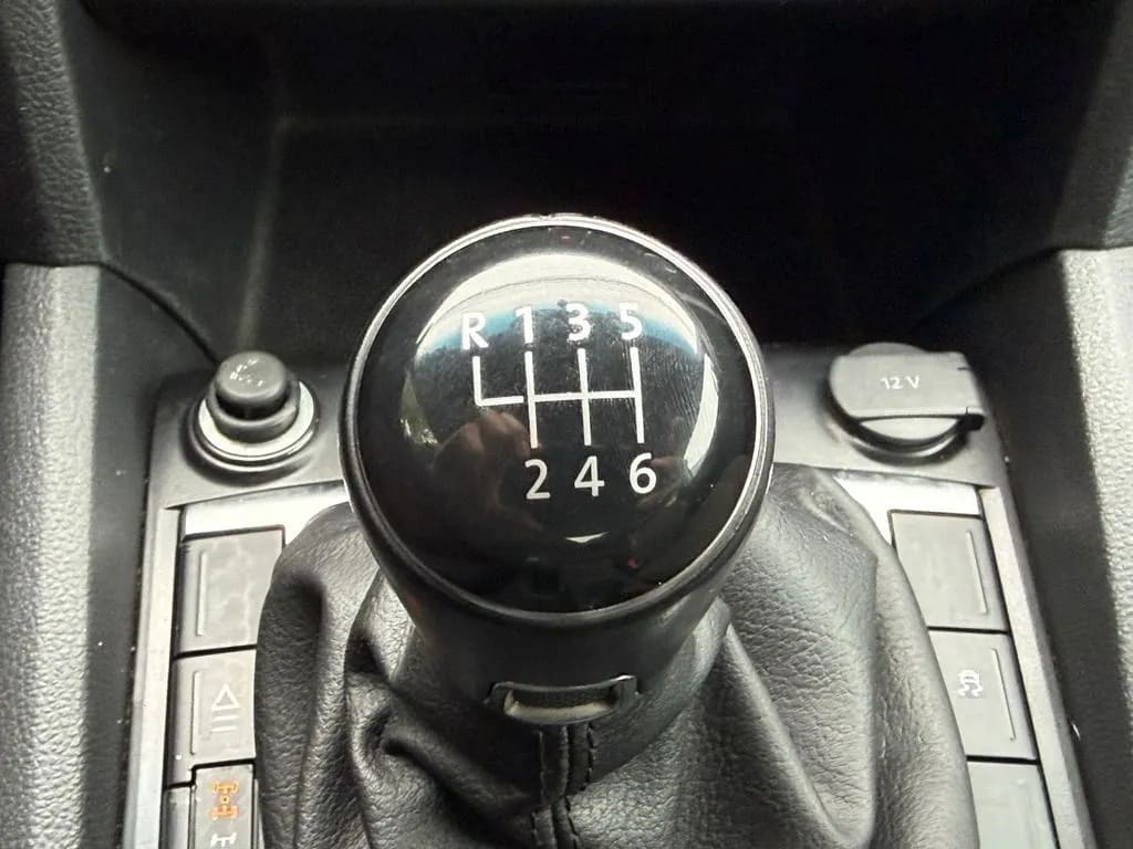 Volkswagen Amarok 2.0 Trendline 4x4 Mt año 2023