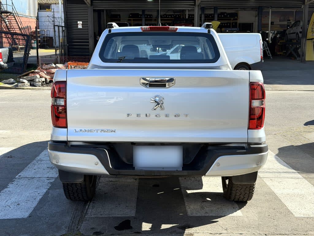 Peugeot Landtrek Active 4x4 año 2023