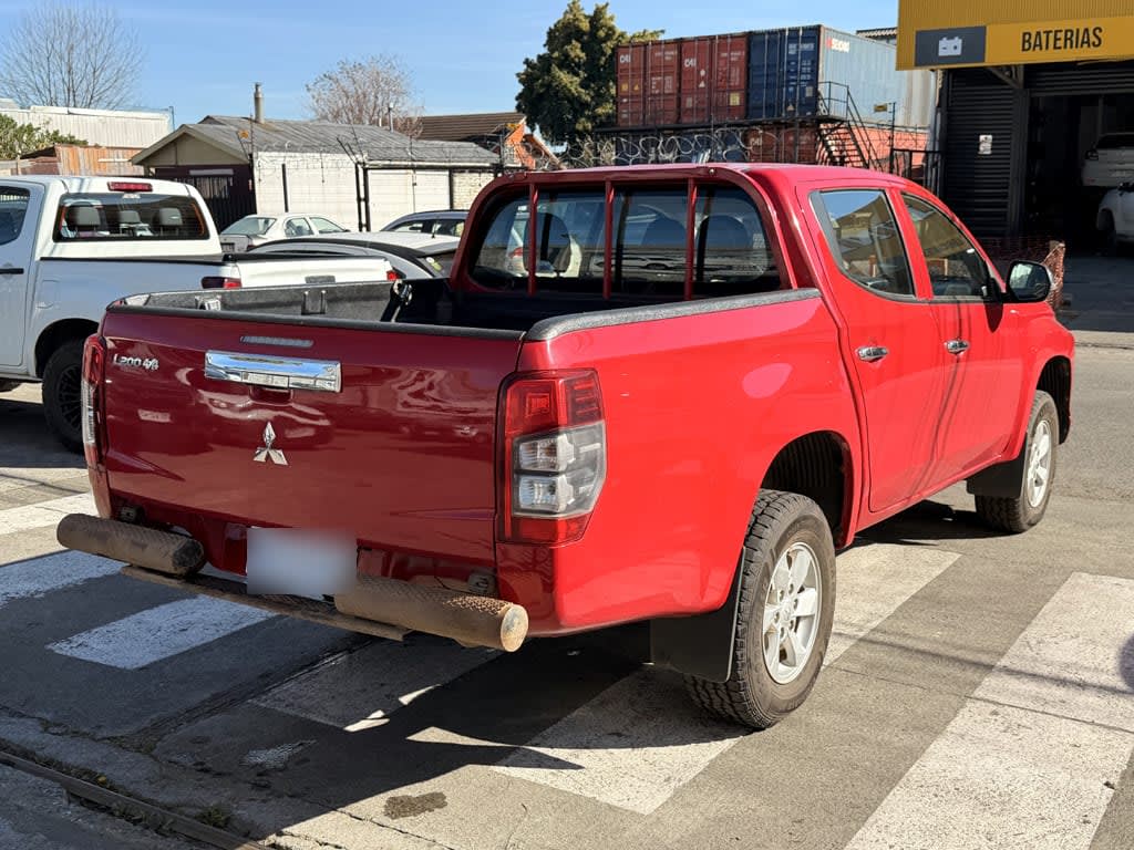Mitsubishi L200 Katana Crt 4x4 2.4 año 2023