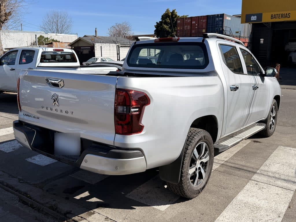 Peugeot Landtrek Active 4x4 año 2023