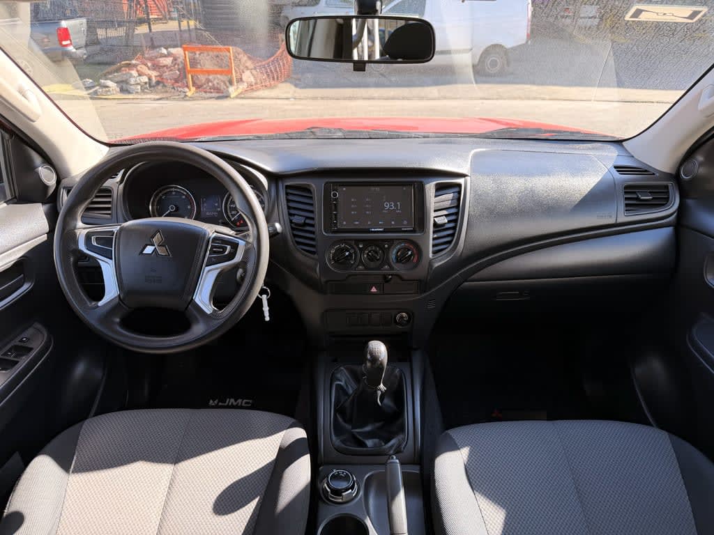 Mitsubishi L200 Katana Crt 4x4 2.4 año 2023