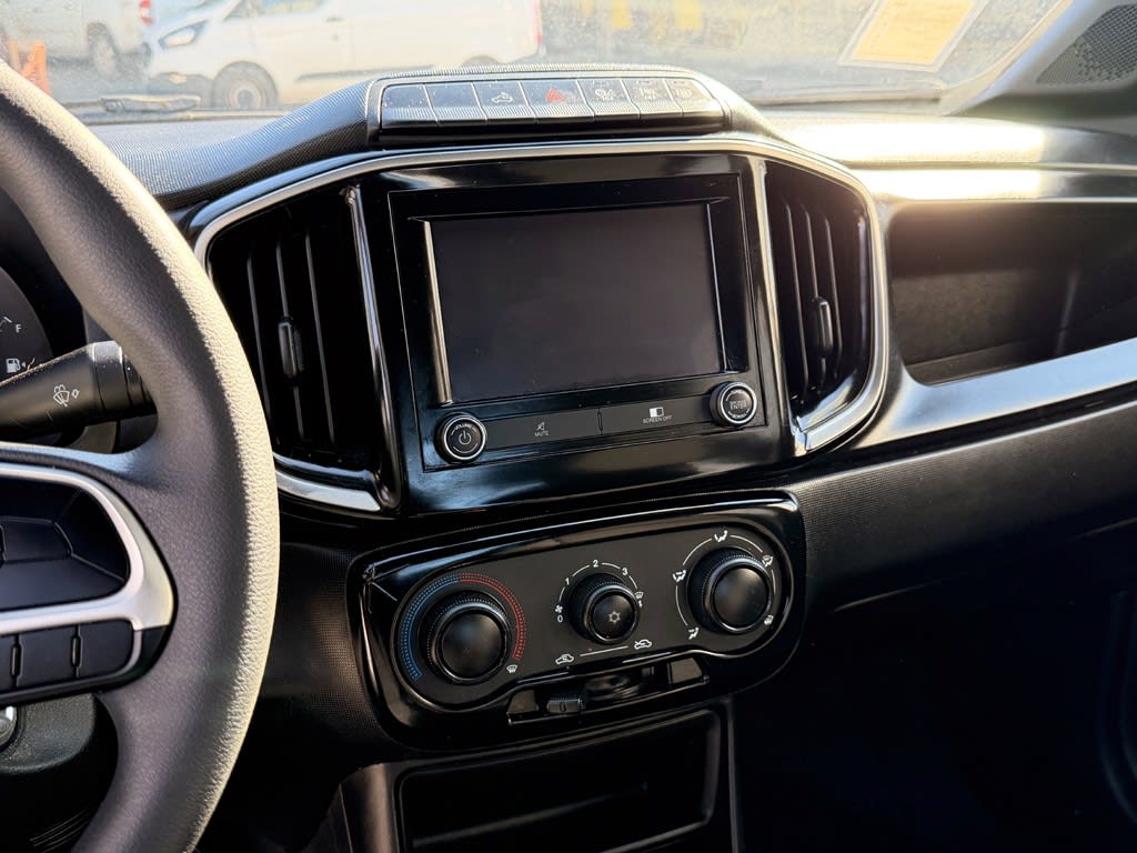 Ram 700 Bighorn Dcab 1.3 año 2024