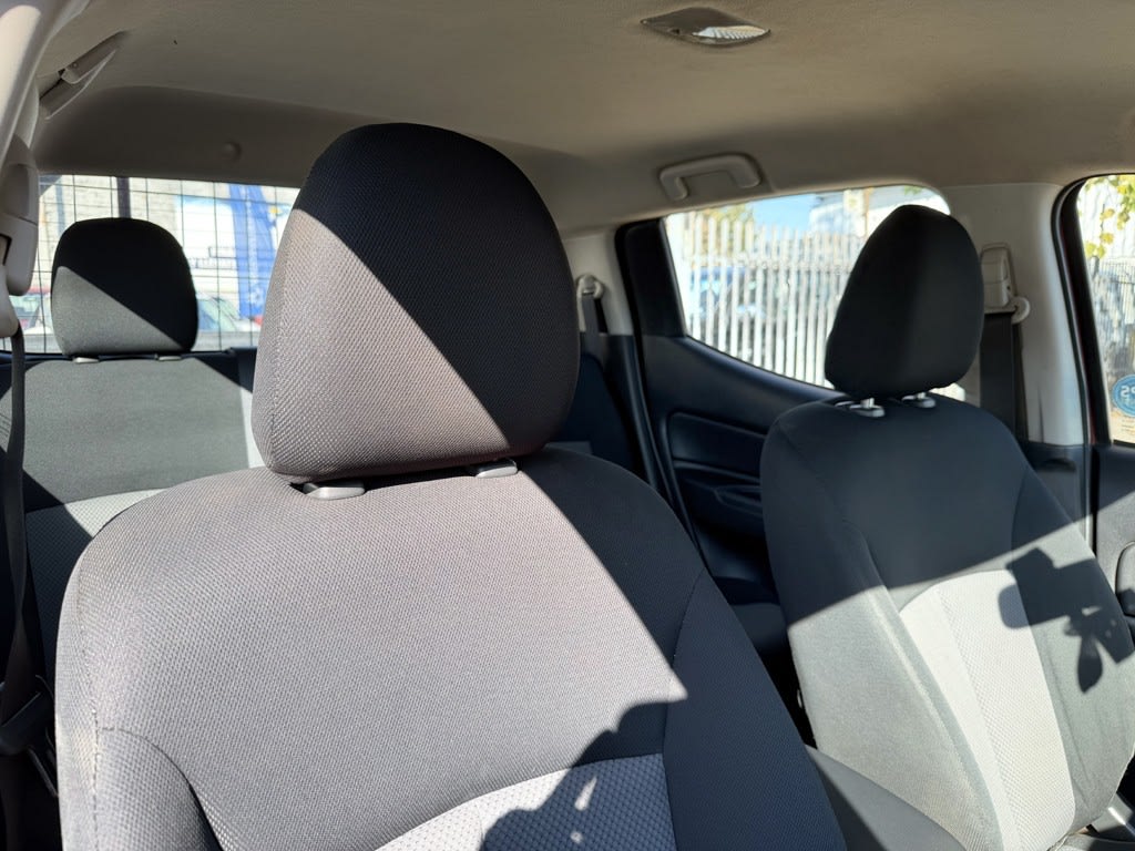 Mitsubishi L200 2.4 Katana Crt 4x4 Mt año 2023