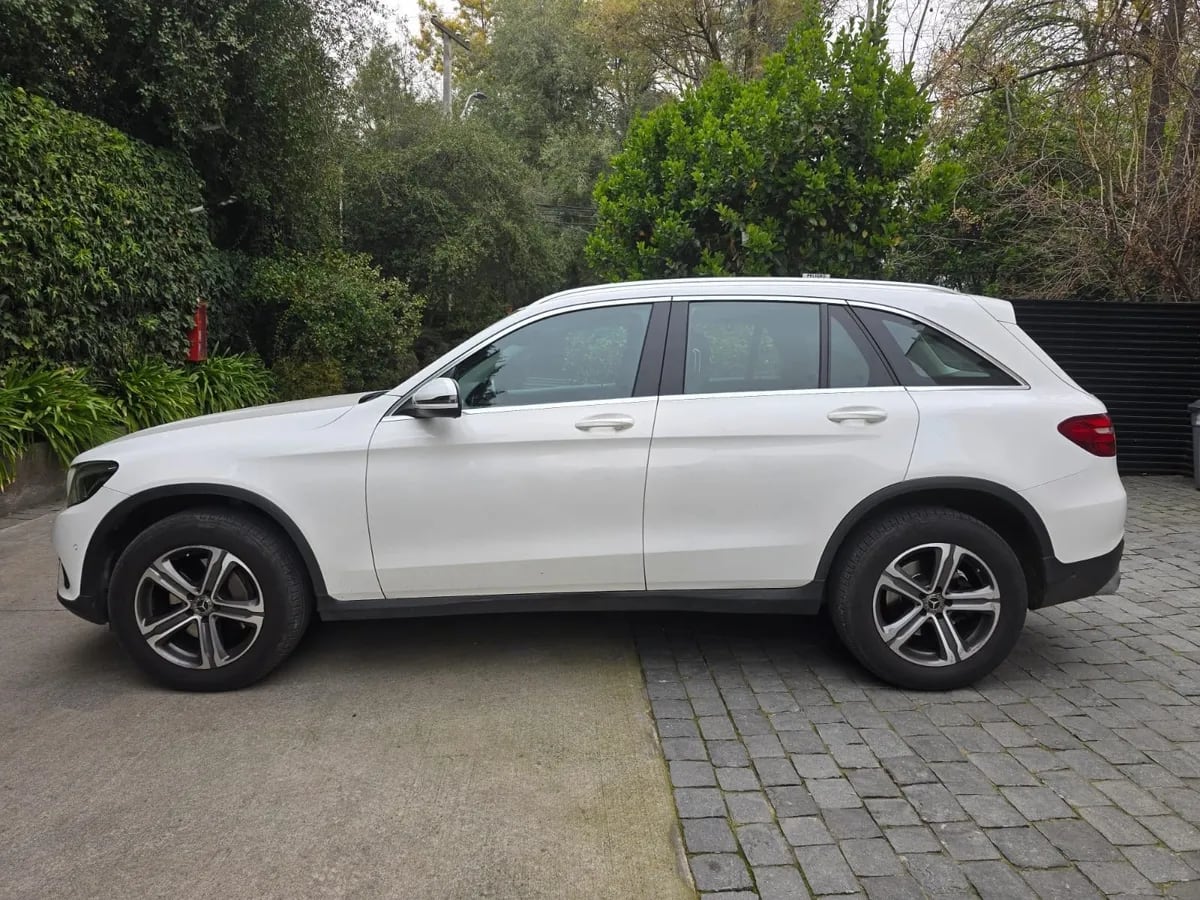 MERCEDES BENZ GLC 220 2.1 D At 4x4 Diesel año 2020
