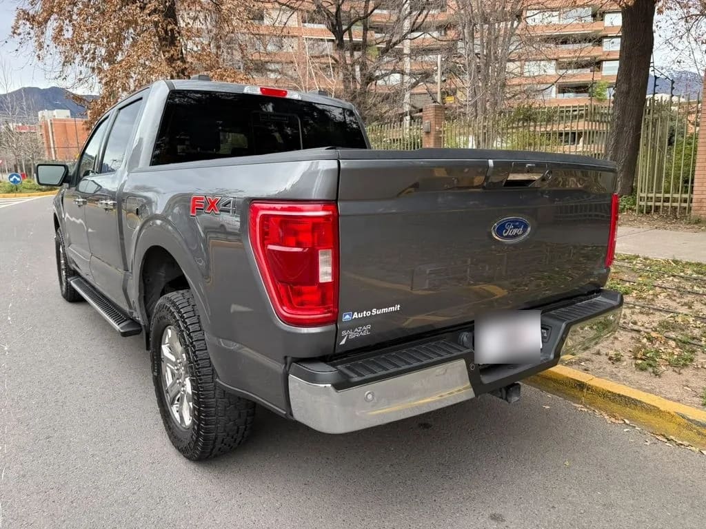 Ford F-150 5.0 Xlt Cc Dob. Cab. 4x4 At año 2023