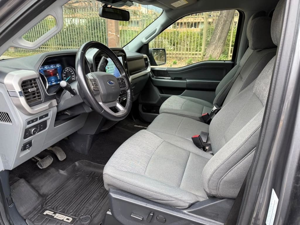 Ford F-150 5.0 Xlt Cc Dob. Cab. 4x4 At año 2023