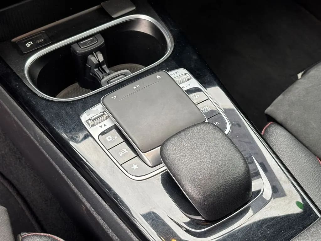 Mercedes-Benz A 250 A año 2019